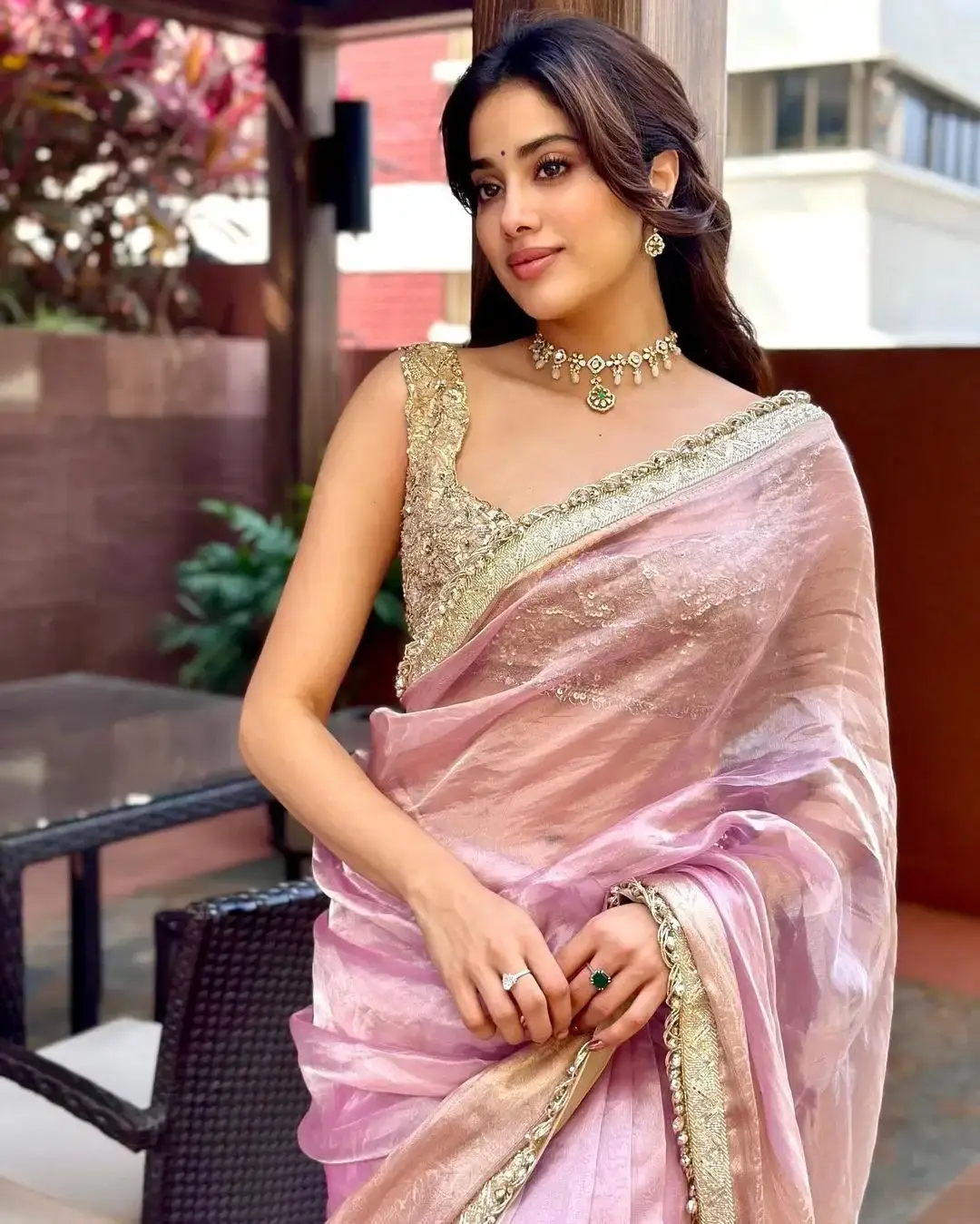 Bollywood Actress Janhvi Kapoor in Sleeveless Pink Saree